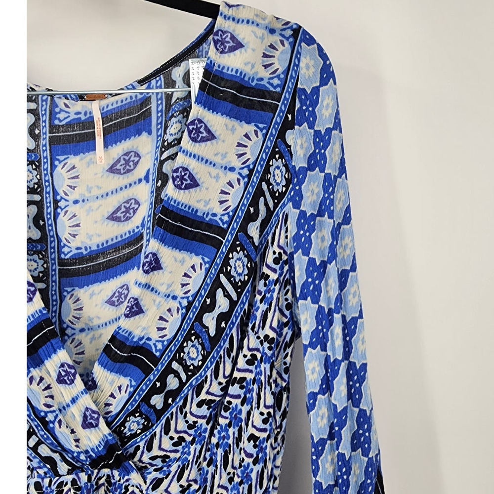 FREE PEOPLE Rosalie Indigo Combo Blue Faux Wrap Top Blouse Size Medium Boho - Picture 4 of 6